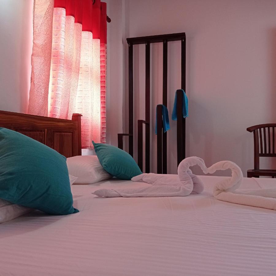 Appartamento Surf & Salt Weligama Esterno foto
