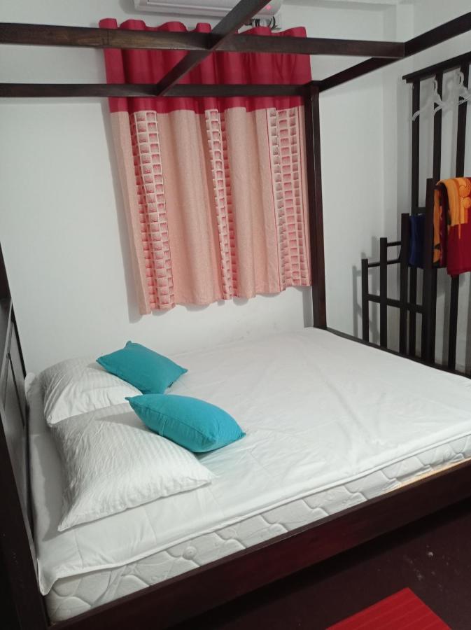 Appartamento Surf & Salt Weligama Esterno foto